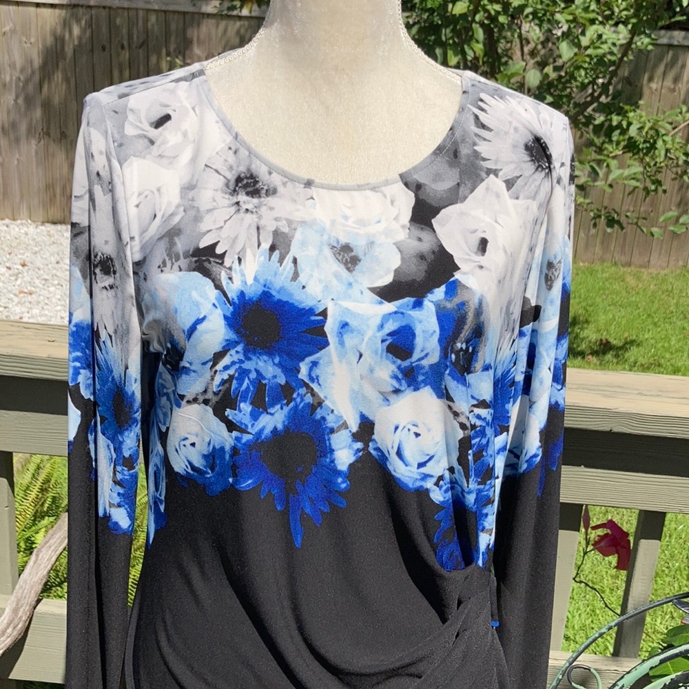 2 Fancy Calvin K Tops - Picture 2 of 16